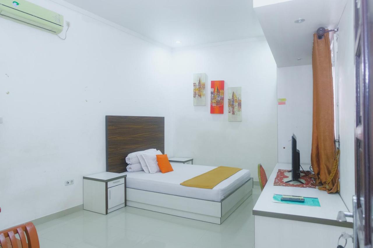 Lia Syariah Pettarani 2* Makassar